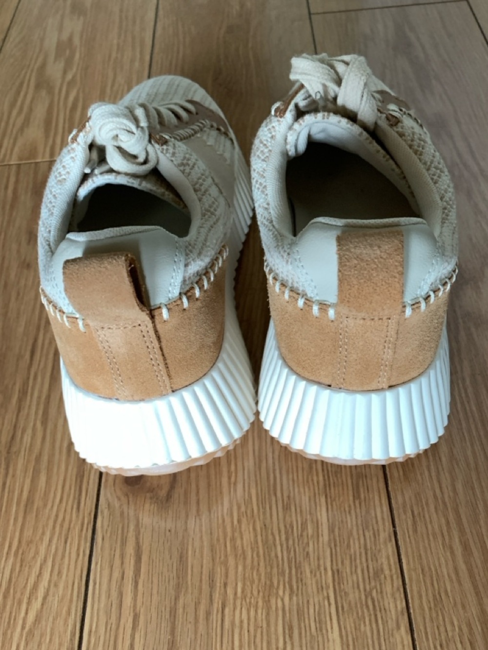 Dolce Vita Brown Multi Knit Platform Sneakers Brand New Size 10 - Picture 3 of 8